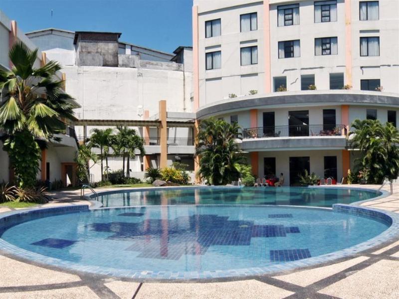 The Sun Hotel Sidoarjo Exterior foto